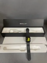 美品中古　Apple Watch Series3 Nike Wi-Fi＋Cellular版　16GB 38mm ブラック色