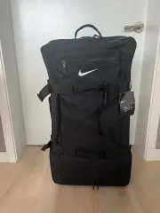 2025年最新】NIKE メンズ キャリーケースの人気アイテム - メルカリ