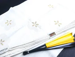 【京松】【着物】和装小物　帯揚げ帯締めセット　縫い取り　花模様　金糸　末広付　24W-548