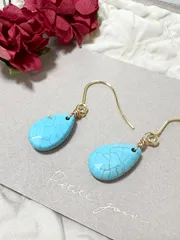 マグネサイトターコイズワイヤー巻きピアス サージカルステンレス　天然石　つけっぱなし