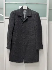 2025年最新】THOM BROWNE チェスターコートの人気アイテム - メルカリ