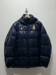 adidas アディダス　 レアル　マドリード ダウン　ジャケット　日本未発売品 アディダス レアル・マドリード 光沢 クリアランス ダック ダウン