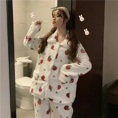 もこもこ かわいい 新品 いちご柄 パジャマ 上下セット