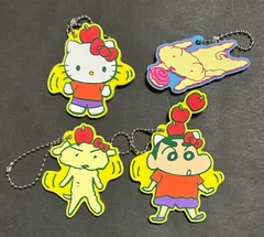 クレヨンしんちゃん × サンリオ コラボ ラバーキーホルダー