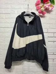 2023年 NIKE BIG スウッシュ ウインドブレーカー 110