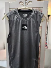 ノースフェイス グレー ノースリーブ Tシャツ s