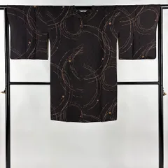 【美品】 道行 身丈97cm 裄丈65cm M 和装コート 角衿 幾何学 地紋 焦茶色 正絹 秀品 【中古】