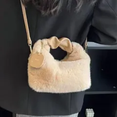 ☆ ライトブラウン ☆ ファーバック ２way ふわふわ ファーバッグ 斜めがけ ファー ショルダー バッグ ハンドバッグ ショルダーバック ハンドバック 手持ちバッグ 手提げバッグ 手提げバック 冬バッグ 小さめ 小さい 斜めかけバッグ 斜め掛けバッグ