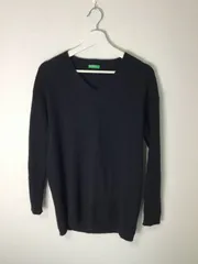 【UNITED COLORS OF BENETTON】　Vネックセーター　サイズM