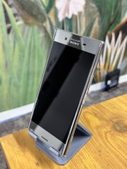 Xperia XZ Premium SO-04J 128GB Luminous Chrome SIMフリー 動作確認済み IMEI：354444080628417