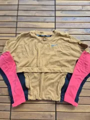 ナイキ ブラウン/ピンク 長袖Tシャツ