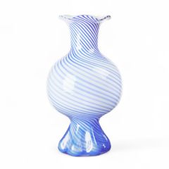 コバルトブルー ガラス花瓶 フリルデザイン - メルカリ