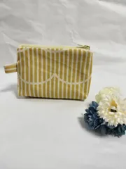 ハンドメイド　10cmファスナーポーチ　黄色　B033