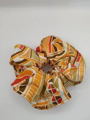 【ハンドメイド】シュシュ　オレンジ幾何学模様