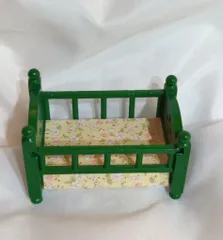 エポック社 シルバニアファミリー 植物柄の箱 カ-26 ベビーベッドセット