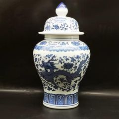 青花釉下彩麒麟花将軍缶 景徳鎮 陶磁器 装飾品 現代工芸品 美術品 置物 清青花釉下彩麒麟花卉将軍缶 景徳鎮 陶磁器 装飾品 現代工芸品 美術品