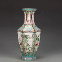 清代乾隆粉彩花鳥花瓶 景徳鎮 陶磁器 装飾品 現代工芸品美術品 置物 清代乾隆粉彩花鳥花瓶 景徳鎮 陶磁器 装飾品 現代工芸品美術品 置物