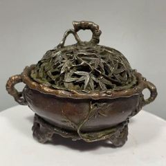 陶器 花器 葡萄蔓装飾 多目的鉢 手持ち小物入れ 丸三寶 菓子入れ