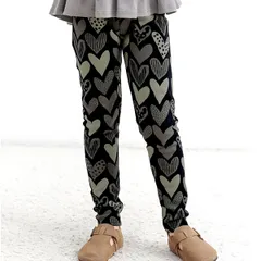 Bee【♪クーポン利用で20％OFF♪】裏起毛総柄レギンス◇黒地ハート◇韓国子供服 韓国子ども服 韓国こども服 キッズ 女の子 男の子 ストレッチ 伸縮性 10分丈 100 110 120 130 140 150