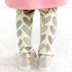 Bee【♪クーポン利用で20％OFF♪】裏起毛総柄レギンス◇白地ハート◇韓国子供服 韓国子ども服 韓国こども服 キッズ 女の子 男の子 ストレッチ 伸縮性 10分丈 100 110 120 130 140 150