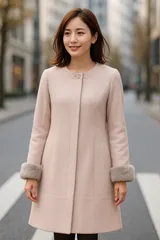 【送料無料】ノーカラーコート M ピンクベージュ ファー袖 上品 ツイード風　ロングコート