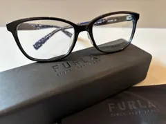 【店頭引き上げ品】FURLA フルラ メガネフレーム＆メガネケース＆クロスセット 未使用品です。ハードケース　黒 かわいいい ブラック おしゃれ ケース  めがね　眼鏡 フレーム 美品 セット メガネ 型押し 未使用 アイウェア 軽い 軽量 黒 ブラック 個性