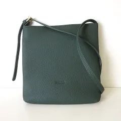 バルコス BARCOS バッグ ショルダーバッグ シュリンクレザー 斜め掛け 緑 グリーン かばん 鞄 カバン 美品