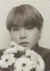 BTS ミニフォトカード SUGA 2024 MONOCHROME POP UP 4/6