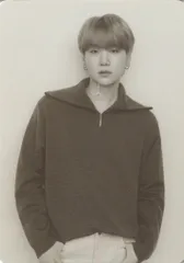 BTS ミニフォトカード SUGA 2024 MONOCHROME POP UP 2/6