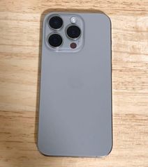 海外キャリア】iPhone 13｜128gb｜バッテリー最大容量100% - メルカリ