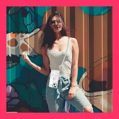 【スタッフおすすめ！】クリア iPhone 15 用 ケース ショルダー iPhone15 用 スマホケース 肩掛け 首かけ 斜めがけ ショルダー ケース 縄掛け カバー 透明 PC背面 TPUバンパー アイフォン15 カバー ストラップ付