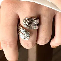 存在感抜群 オープン リング シルバー ワイヤー デザイン フリーサイズ