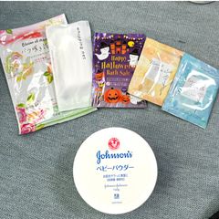 ジョンソン&ジョンソン ベビーパウダー プラスチック容器 140g - メルカリ