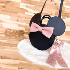 稀少【メゾンドフルール×ディズニー】100周年 ミニーちゃん ショルダーバッグ黒ブラック×ピンク チャーム付き リボン 限定コラボ