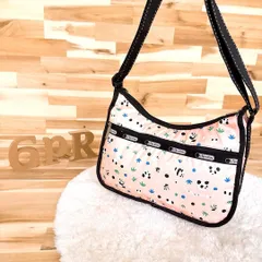 完売品【レスポートサック】ほっこり パンダ ショルダーバッグ笹 総柄 ピンク×黒ブラック アニマル クロスボディ 斜めがけ