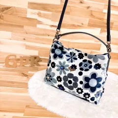 【シンクビー】ブルーカナリー 2wayショルダーバッグ 花柄 マーガレット 紺ネイビー 花 ショルダートート 斜めがけクロスボディ