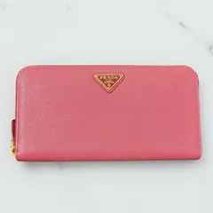 q72 PRADA　プラダ　ピンク　サフィアーノ レザー　三角 プレート トライアングル ロゴ　長 財布　ジップ アラウンド ウォレット　ロング　ラウンド ファスナー　小銭入れ　コインケース 付き