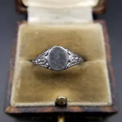 2025年最新】シグネットリング ビンテージの人気アイテム - メルカリ