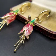 ピンクレッドのお花 立体彫刻 925 シルバー フラワー ピアス 銀 ゴールドトーン エレガント 存在感 ボタニカル フローラル R16-U