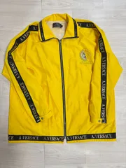 2025年最新】VERSACE メンズ ナイロンジャケットの人気アイテム - メルカリ