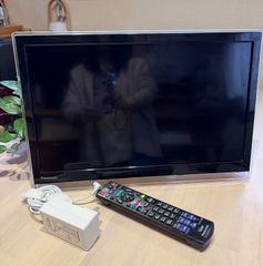 パナソニック 32型 スマートテレビ WiFiネット動画⭕️地上デジ - メルカリ