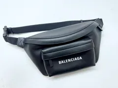 使用感なし　美品　BALENCIAGA　バレンシアガ　エブリディ　Everyday　ベルトパック　ボディバッグ　レザー　552375DLQ4N1000