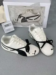 ❣️メルカリ最安値❣️PUMA スピードキャット　ロゼ　コラボ　ホワイト　25 2025年最新】スピードキャットロゼの人気アイテム - メルカリ