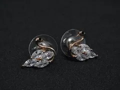 2025年最新】スワロフスキー スワン ピアスの人気アイテム - メルカリ