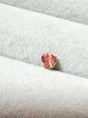 片耳　K18メッキ　宝石質モザンビーク産ガーネットAAA ハートシェイプピアス（サージカルステンレス）天然石