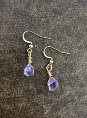 ピンクアメジスト　原石　ピアス