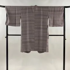 道中着 身丈105cm 裄丈67cm M 和装コート 地紋 市松 金彩 灰紫 正絹 逸品 【中古】
