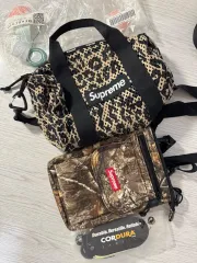 2025年最新】supreme mesh mini duffle bag leopardの人気アイテム