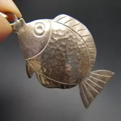 メキシコ 925 シルバー ヒラメ 魚 ヴィンテージ フィッシュ チャーム 銀 ペンダントヘッド Mexico 大ぶり 個性派ジュエリー Y24-T