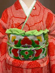 未使用近い　美品　袷　正絹　総絞り　振袖　フルセット　７点　身丈156 裄丈67 楽天市場】【成人式 振袖 レンタル】RS702 正絹 黒 総絞り 波頭に牡丹